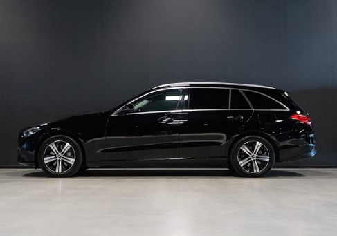 Mercedes-Benz C 300, 2022