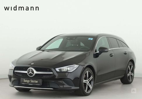 Mercedes-Benz CLA 200, 2022