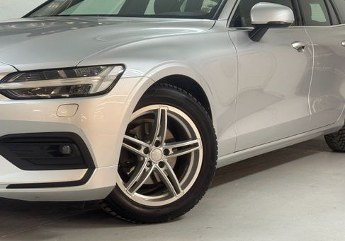 Volvo V60, 2021
