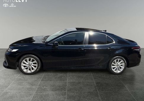 Toyota Camry, 2021 3