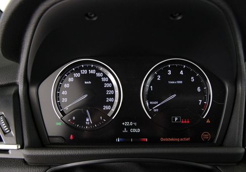 BMW 225 Active Tourer, 2022