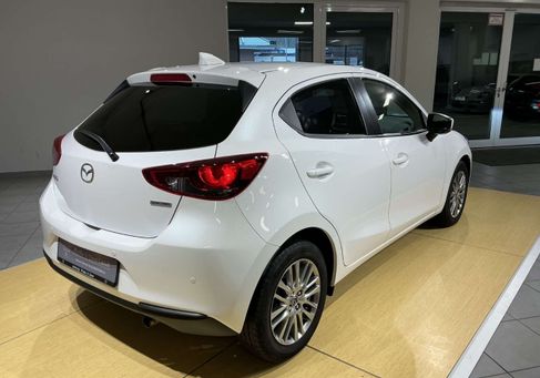 Mazda 2, 2021