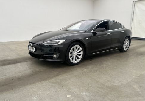 Tesla Model S, 2020 3