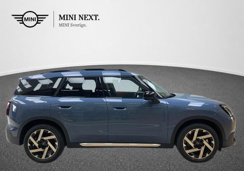 MINI, 2025