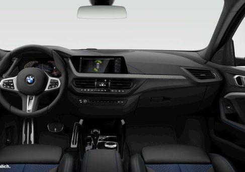 BMW 118, 2023