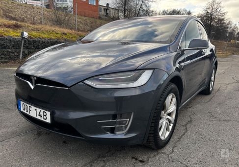 Tesla Model X, 2020