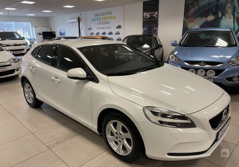 Volvo V40, 2017