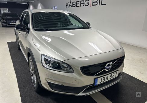 Volvo V60 Cross Country, 2018