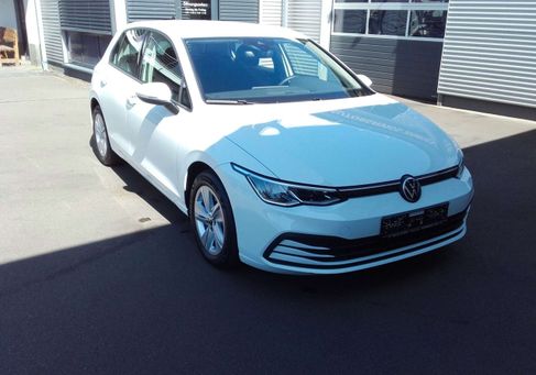 Volkswagen Golf, 2021 3