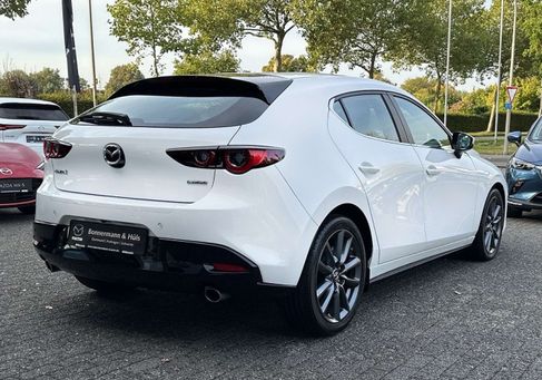 Mazda 3, 2023 3