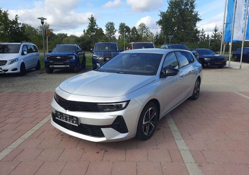 Opel Astra, 2025 2