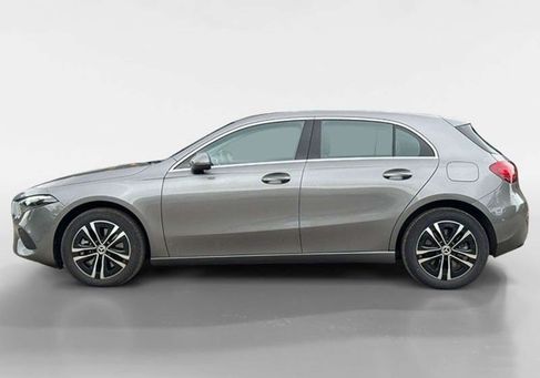 Mercedes-Benz A 200, 2025 2