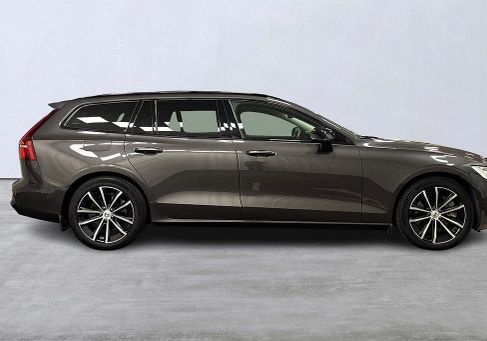 Volvo V60, 2025