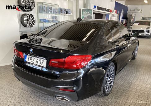 BMW 520, 2020 3