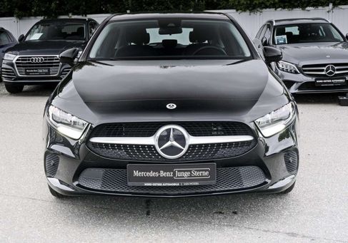 Mercedes-Benz A 250, 2021