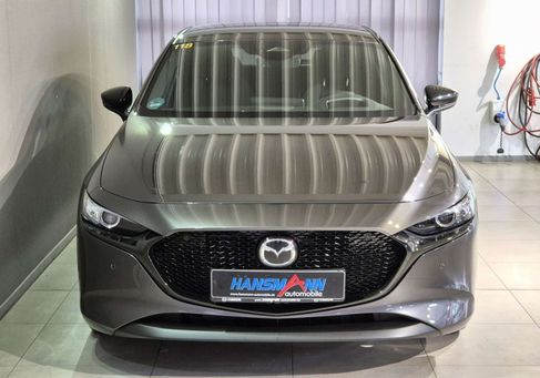 Mazda 3, 2025
