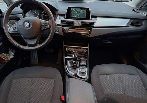 BMW 218, 2022 2