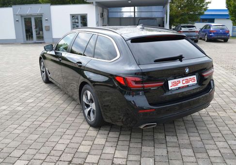 BMW 520, 2023 3
