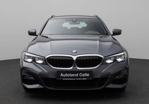 BMW 330, 2020