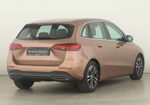 Mercedes-Benz B 180, 2023