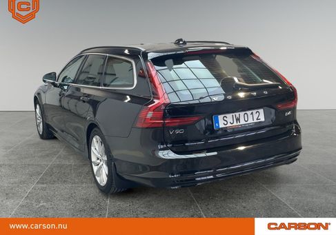 Volvo V90, 2022