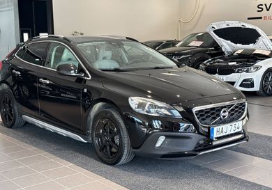 Volvo V40 Cross Country, 2016