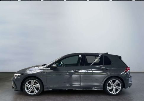 Volkswagen Golf, 2024