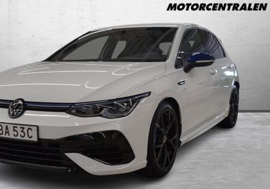 Volkswagen Golf, 2024