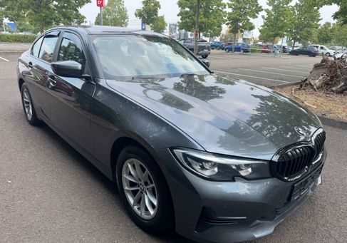 BMW 318, 2019