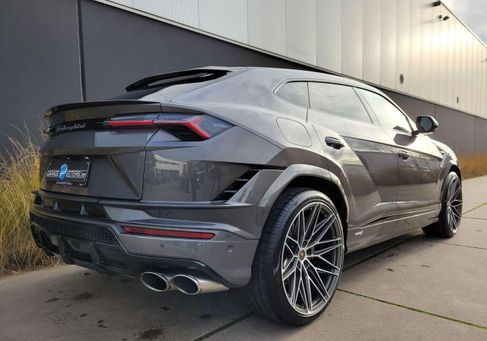 Lamborghini, 2024