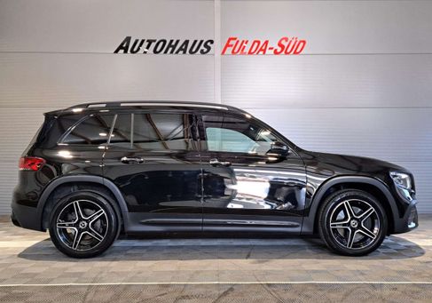 Mercedes-Benz GLB 250, 2021 3