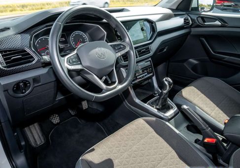 Volkswagen T-Cross, 2021