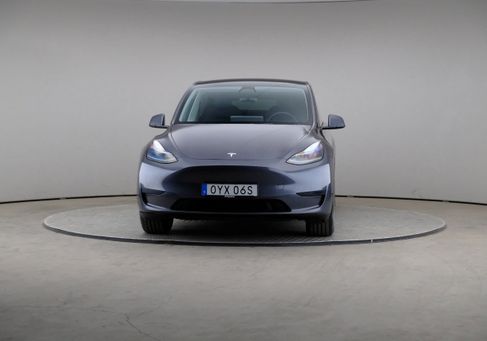Tesla Model Y, 2023 3
