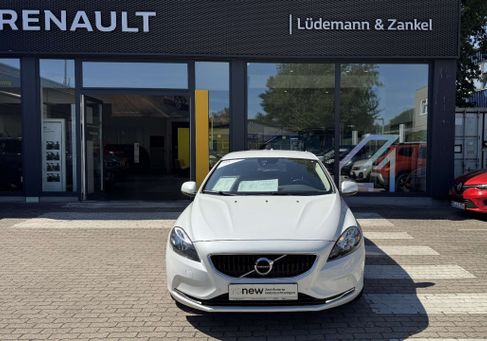 Volvo V40, 2018