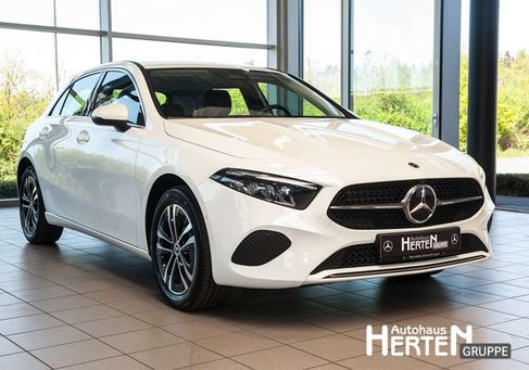 Mercedes-Benz A 250, 2025 3