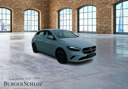Mercedes-Benz B 200, 2025