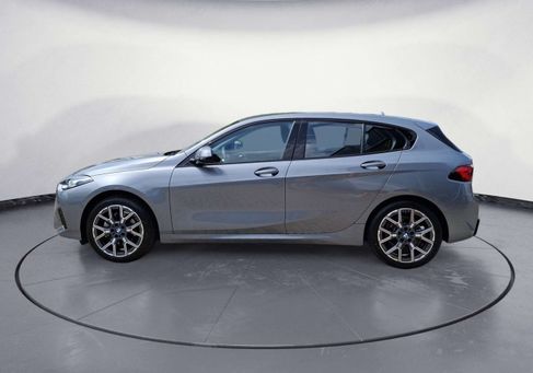 BMW 120, 2025