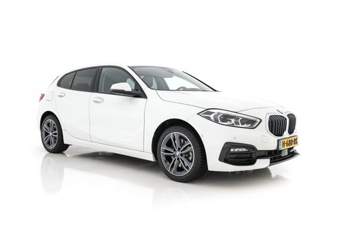 BMW 118, 2020