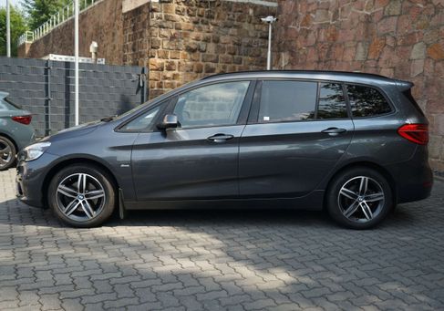 BMW 218, 2018 3