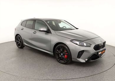 BMW 120, 2025