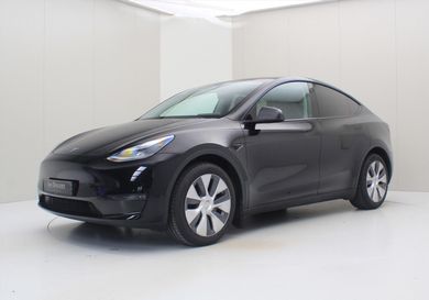 Tesla Model Y, 2023