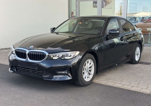 BMW 320, 2021 2