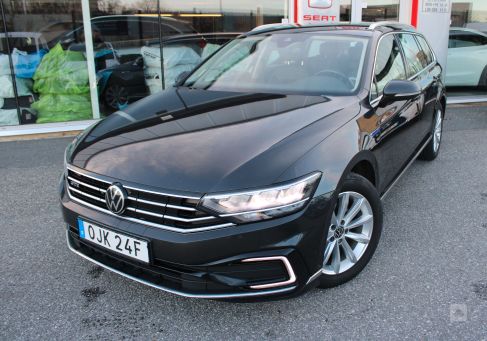 Volkswagen Passat Variant, 2021