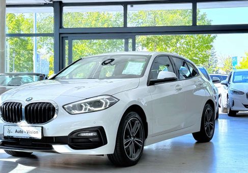 BMW 120, 2021