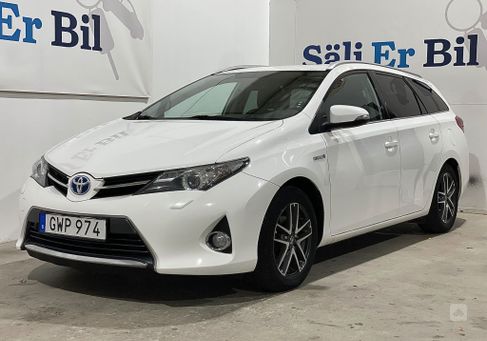 Toyota Auris Touring Sports, 2015