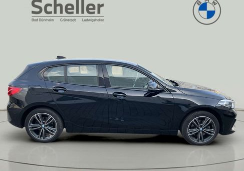 BMW 116, 2022