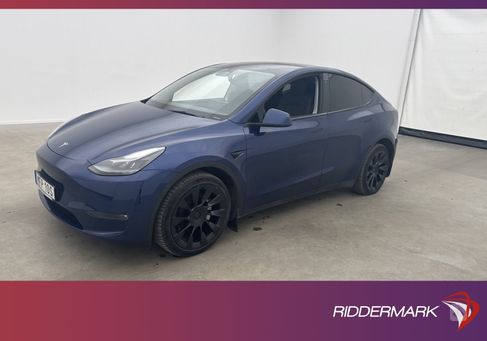 Tesla Model Y, 2021