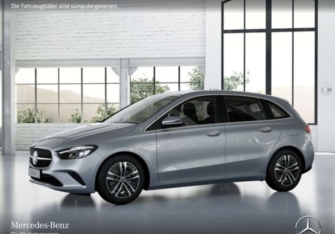 Mercedes-Benz B 180, 2025