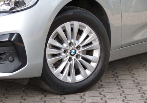 BMW 218, 2020 3