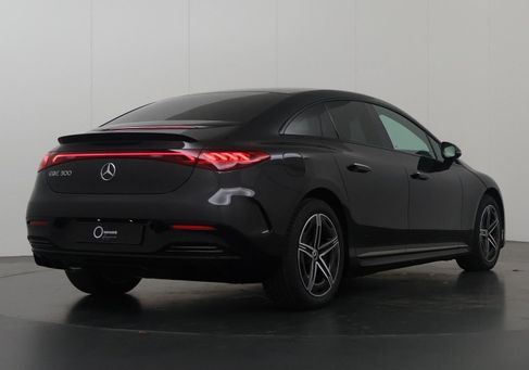 Mercedes-Benz EQE, 2025